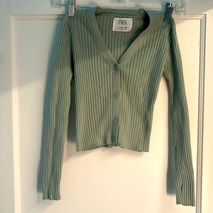 ZARA shirt, mint green, cropped, V-neck, long sleeve, button front